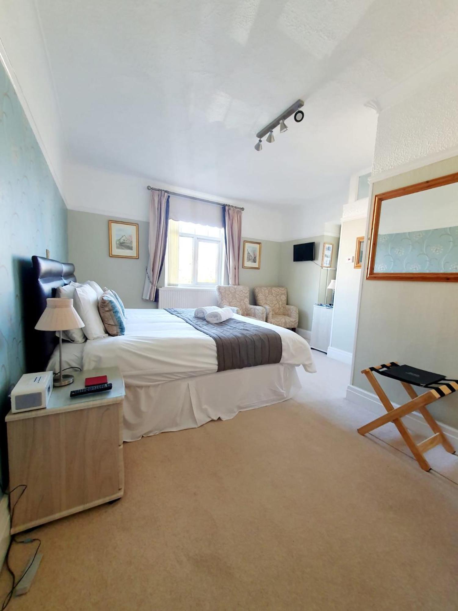 Cleave Court Guest House Llandudno Eksteriør bilde